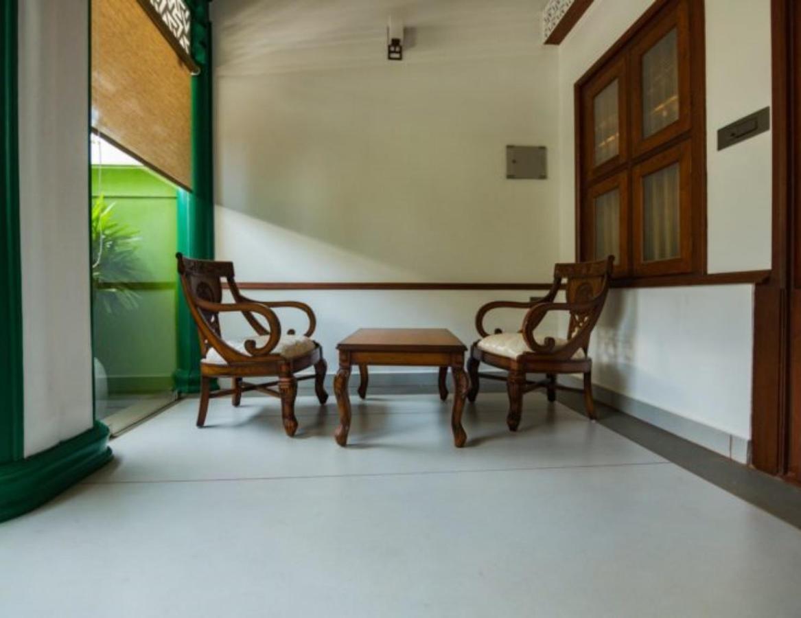 Villa De 1945 Mahe Exterior foto